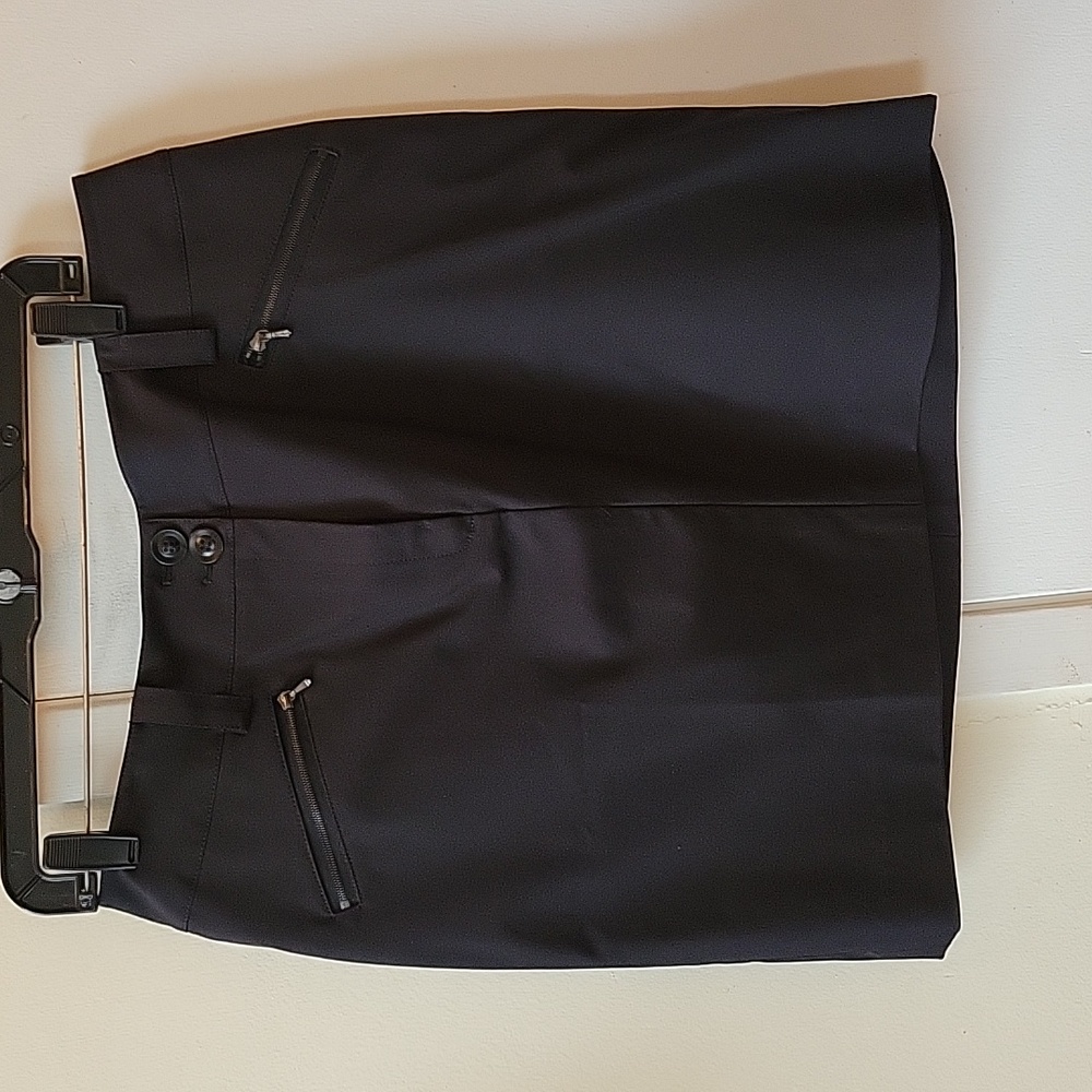 Black skirt like new